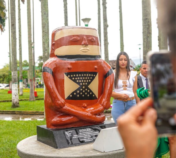 Mesa de trabajo 2 copia-100